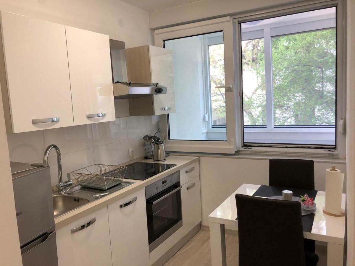 Marea Apartments Задар Екстериор снимка
